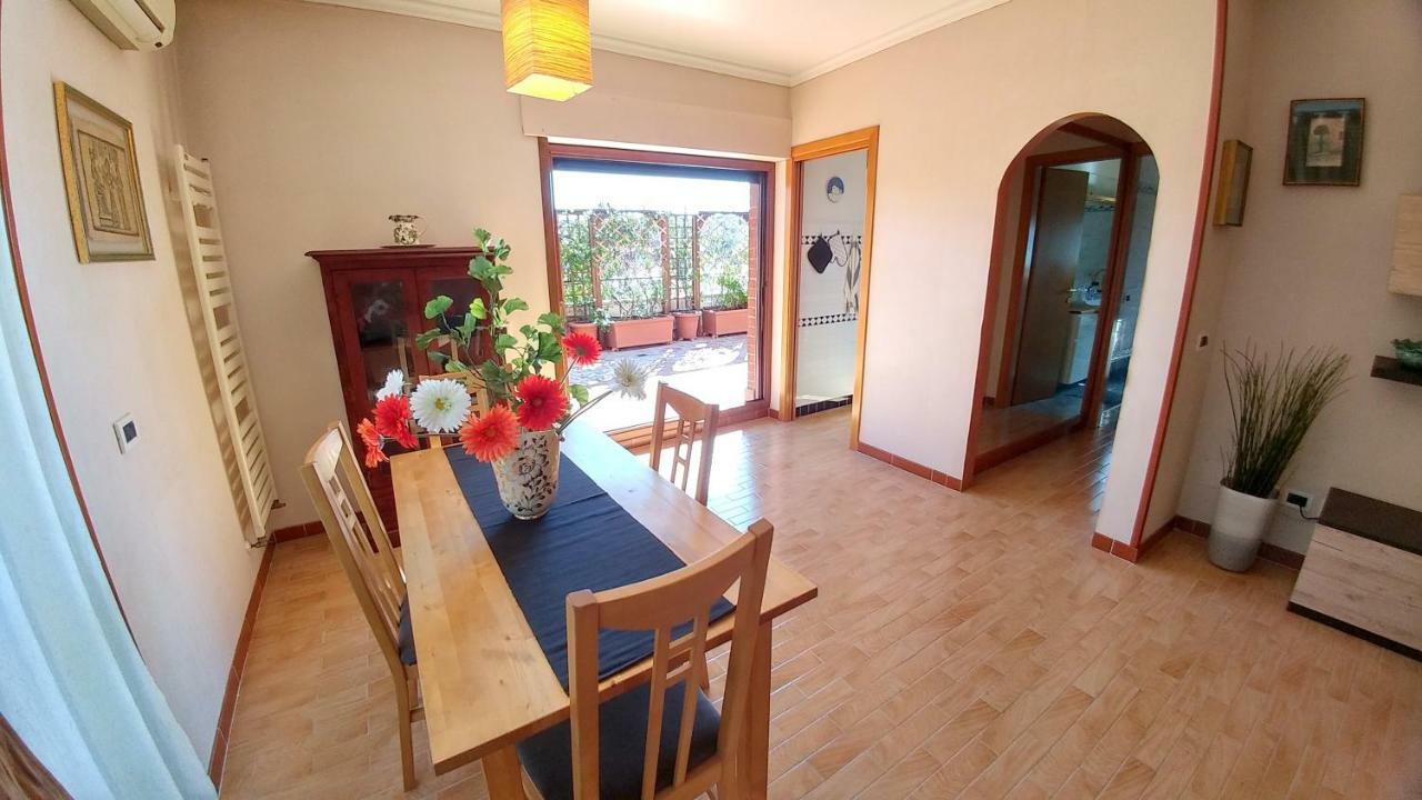 Terrace22 - Delizioso Attico Ben Collegato Daire Roma Dış mekan fotoğraf