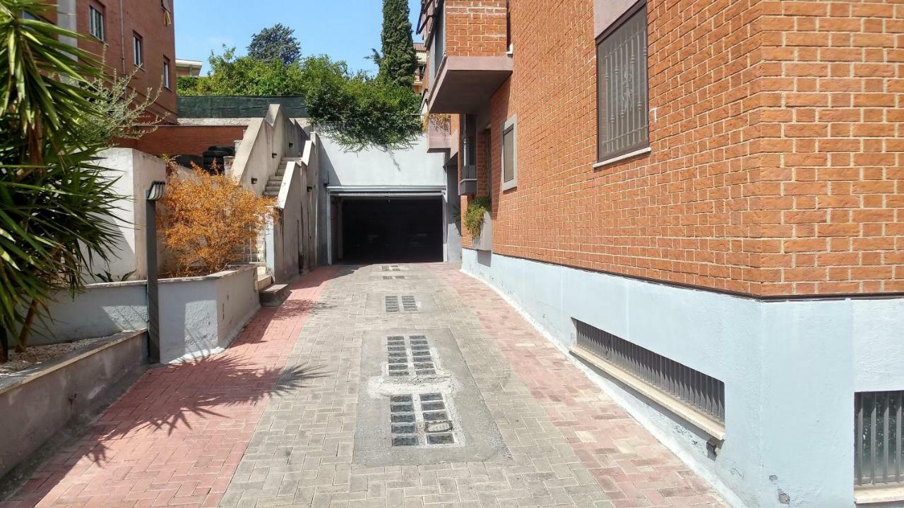 Terrace22 - Delizioso Attico Ben Collegato Daire Roma Dış mekan fotoğraf